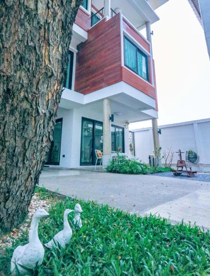 Jamjuree Home At Udonthani Exterior photo